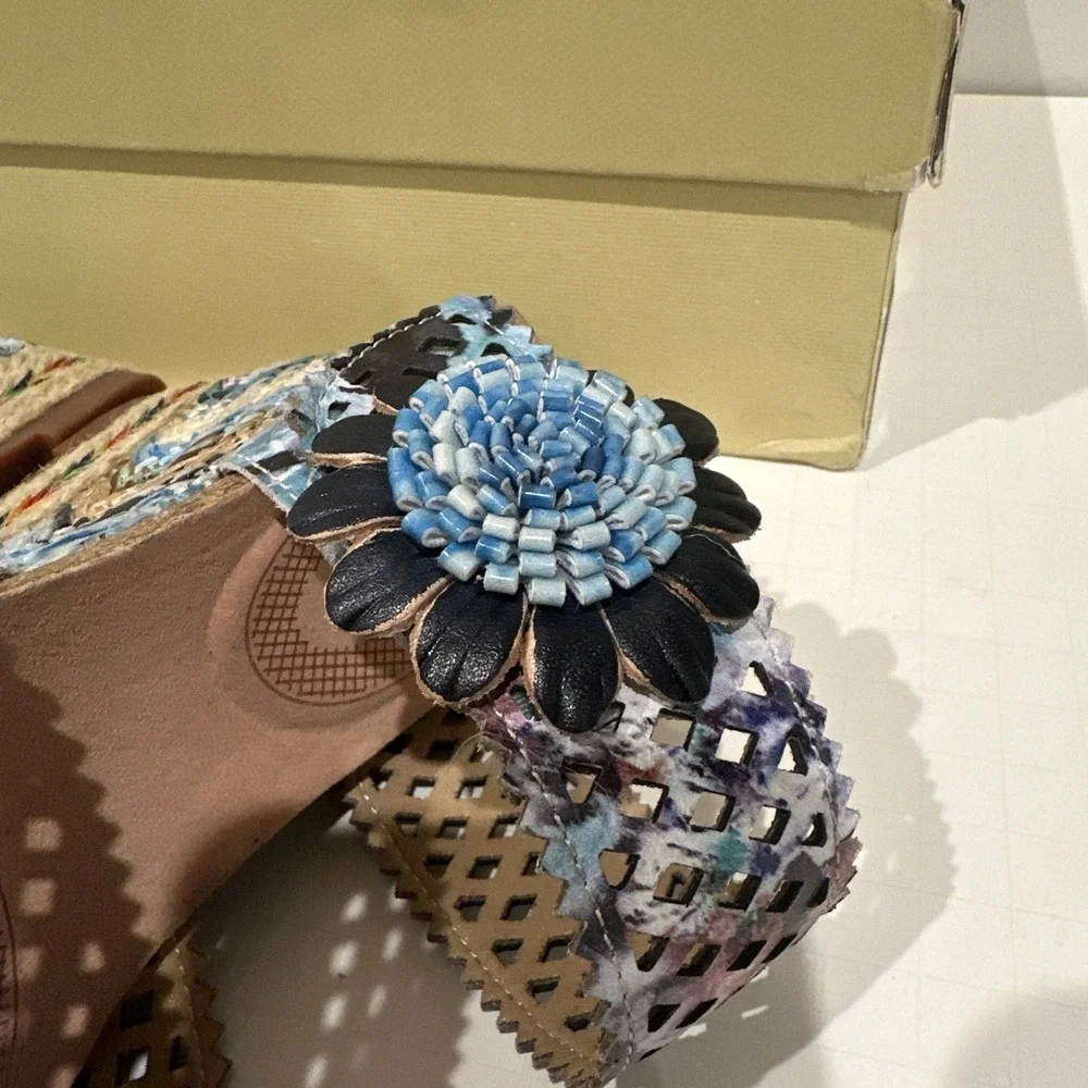 L'Artiste by Spring Step Size 35/ US 5 Evesgarden Floral Corky Wedge Sandal Blue